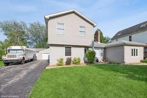 1037 S School St, Lombard, IL 60148