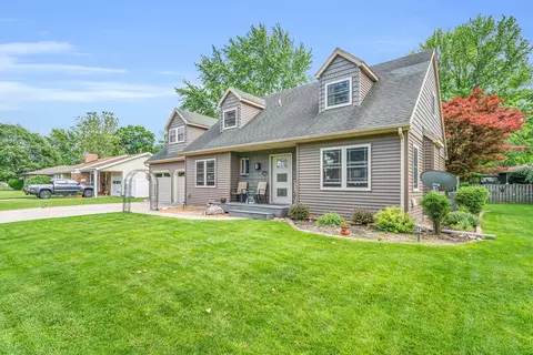 Exterior - 501 E Cedar Ln, Monticello, IL 61856 photo 13 of 13