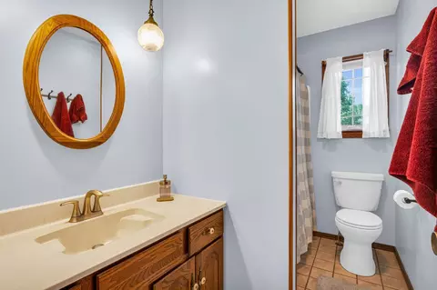 Bath - 501 E Cedar Ln, Monticello, IL 61856 photo 1 of 2
