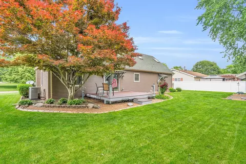 Exterior - 501 E Cedar Ln, Monticello, IL 61856 photo 6 of 13