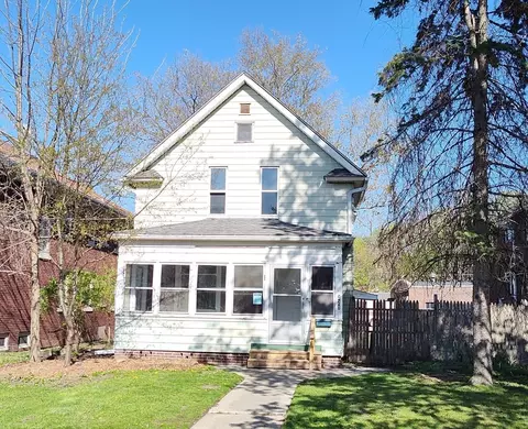 221 Regan St, Rockford, IL 61107