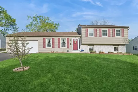 435 Selkirk Dr, Schaumburg, IL 60194