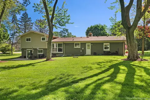 Exterior - 116 Sharon Dr, Sleepy Hollow, IL 60118 photo 5 of 7