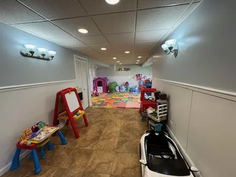 Entry Way - 149 E Old Mill Trl, Antioch, IL 60002 photo 1 of 1