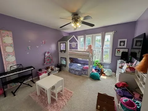 Bedroom - 149 E Old Mill Trl, Antioch, IL 60002 photo 3 of 5