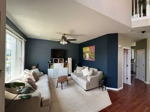 Living - 149 E Old Mill Trl, Antioch, IL 60002 photo 3 of 4