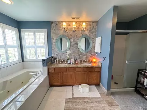 Bath - 149 E Old Mill Trl, Antioch, IL 60002 photo 2 of 6