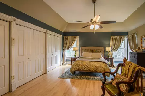 Bedroom - 21 N Porter St, Elgin, IL 60120 photo 1 of 4