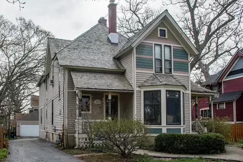 Exterior - 21 N Porter St, Elgin, IL 60120 photo 2 of 5