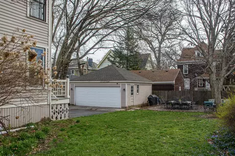 Exterior - 21 N Porter St, Elgin, IL 60120 photo 4 of 5
