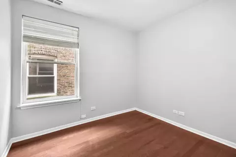 Bedroom - 700 E 51st St #2W, Chicago, IL 60615 photo 1 of 4