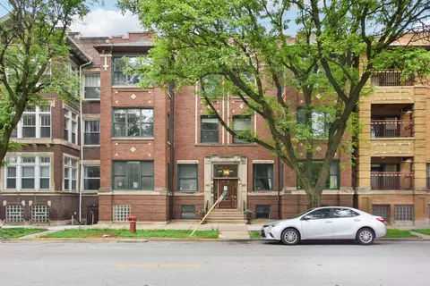 700 E 51st St #2W, Chicago, IL 60615