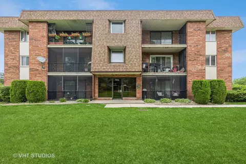 9146 W 140th St #3SW, Orland Park, IL 60462
