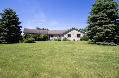 67 Ronhill Rd, Yorkville, IL 60560