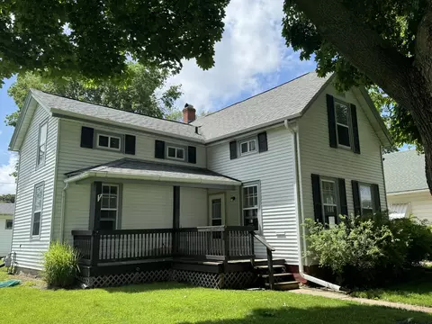 407 9th Ave, Sterling, IL 61081