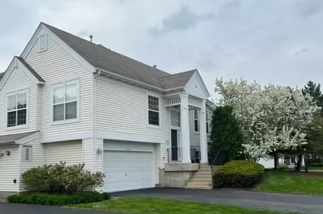 4523 Sawgrass Blvd #4523, Wadsworth, IL 60083