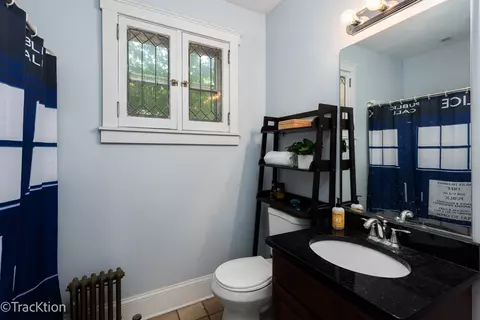 Bath - 431 Blackhawk St, Aurora, IL 60506 photo 1 of 2