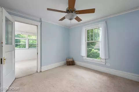 Bedroom - 431 Blackhawk St, Aurora, IL 60506 photo 4 of 4
