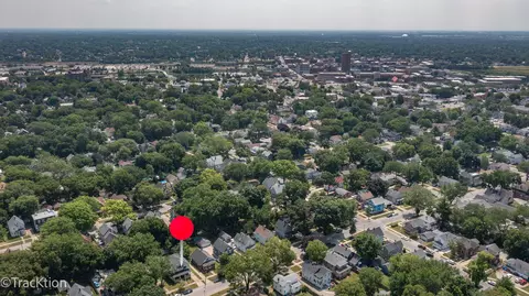 View/Area - 431 Blackhawk St, Aurora, IL 60506 photo 2 of 2