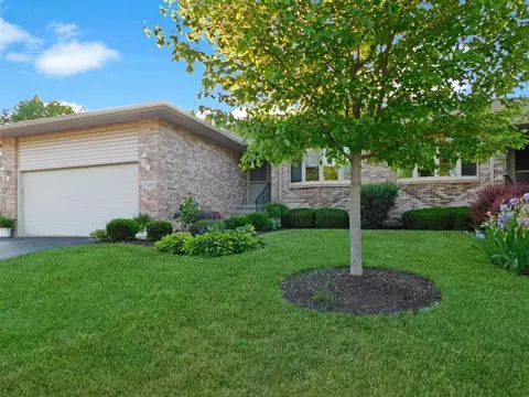1016 High Point Dr #267A, Rockton, IL 61072