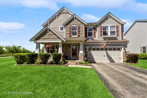 1255 Kathleen Dr, Antioch, IL 60002