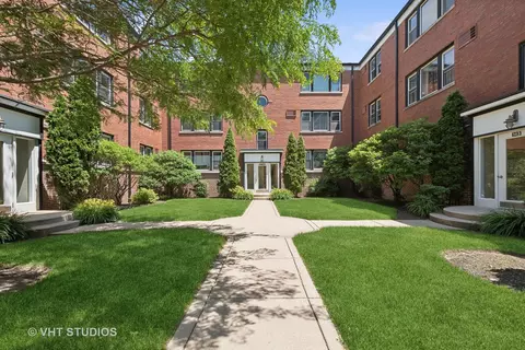 143 Callan Ave #3E, Evanston, IL 60202