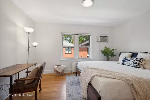 Bedroom - 143 Callan Ave #3E, Evanston, IL 60202 photo 1 of 2