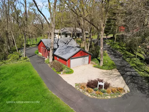 501 S Rose Farm Rd, Woodstock, IL 60098