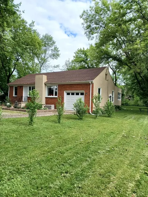 1327 Division St, Highland Park, IL 60035