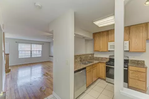 209 E Lake St #D, Addison, IL 60101 photo 5