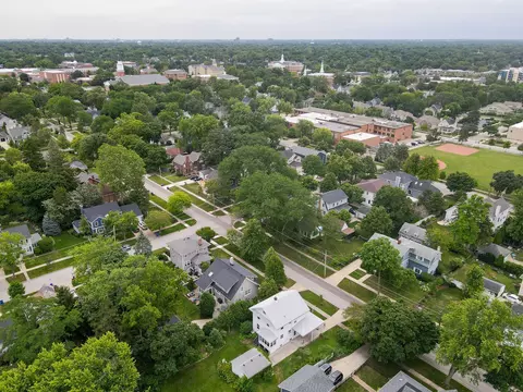 107 E Jefferson Ave, Wheaton, IL 60187 photo 37