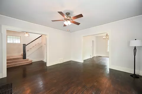 107 E Jefferson Ave, Wheaton, IL 60187 photo 8