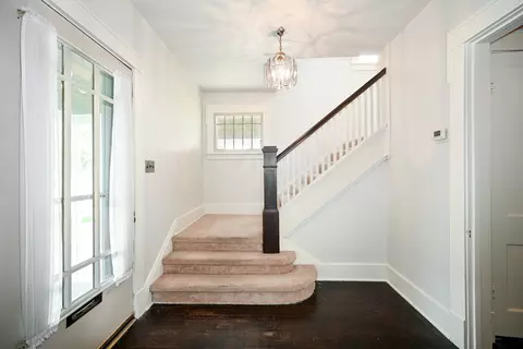 107 E Jefferson Ave, Wheaton, IL 60187 photo 7