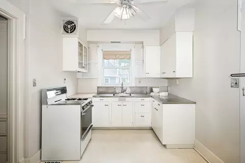 107 E Jefferson Ave, Wheaton, IL 60187 photo 15