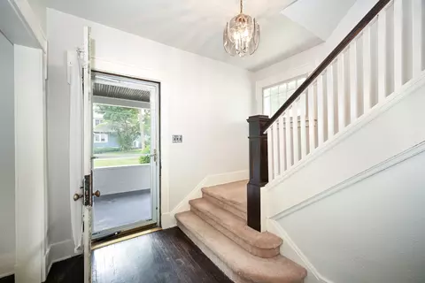 107 E Jefferson Ave, Wheaton, IL 60187 photo 6