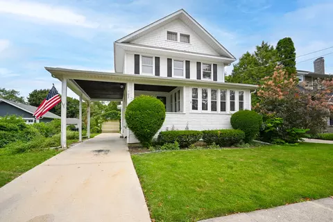 107 E Jefferson Ave, Wheaton, IL 60187 photo 3