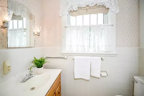 107 E Jefferson Ave, Wheaton, IL 60187 photo 18