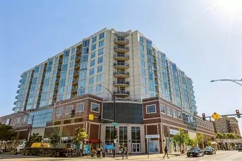 1134 W Granville Ave #502, Chicago, IL 60660