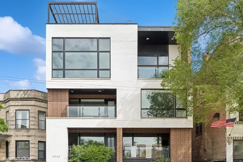 2432 W Chicago Ave #3S, Chicago, IL 60622