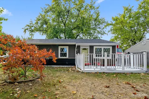 209 Hadleigh Rd, Bolingbrook, IL 60440