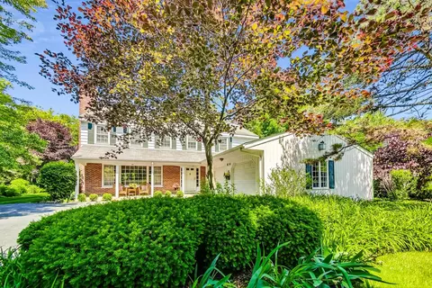 814 Woodbine Ln, Northbrook, IL 60062
