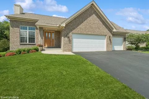 2873 Blue Oats Dr, Rockford, IL 61102