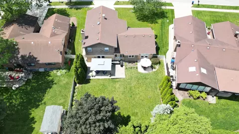 1507 Gainesboro Dr, Wheaton, IL 60189 photo 22
