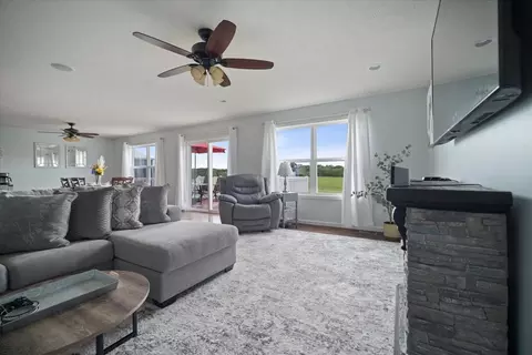 Other - 10901 Lake Rd, Dewitt, IL 61735 photo 3 of 10