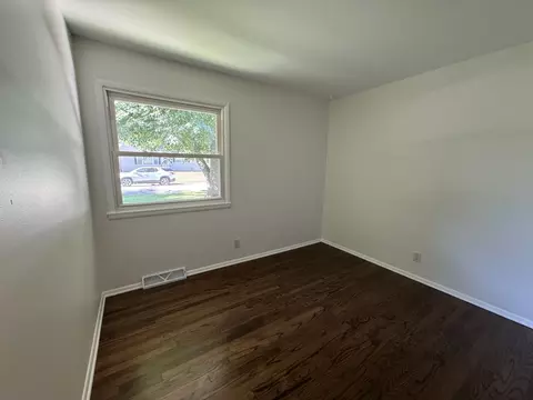 711 Watson Dr, Genoa, IL 60135 photo 9