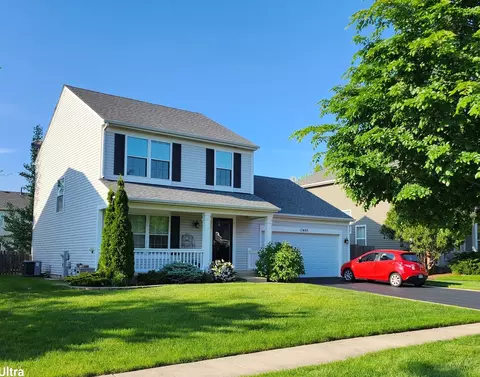 10488 Dutch Barn St, Huntley, IL 60142