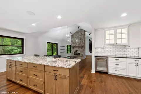 Kitchen - 268 Stonegate Rd, Trout Valley, IL 60013 photo 2 of 3