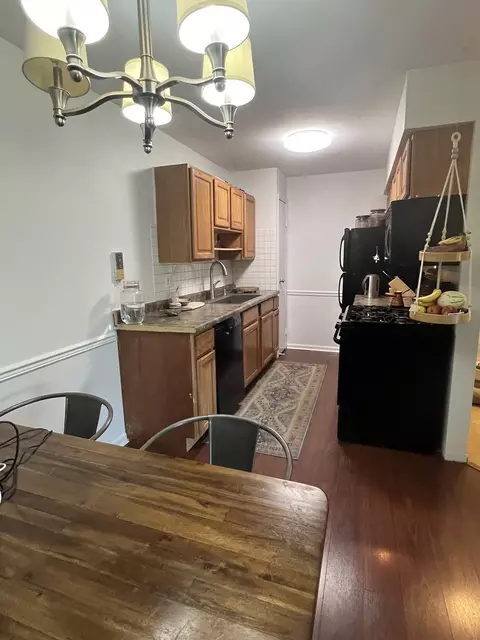 725 Hill Dr #206, Hoffman Estates, IL 60169 photo 9