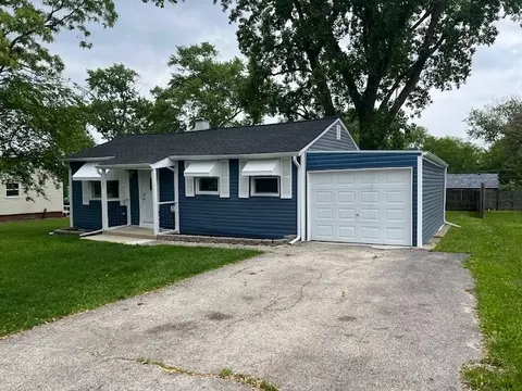 127 N Farnsworth Ave, Aurora, IL 60505
