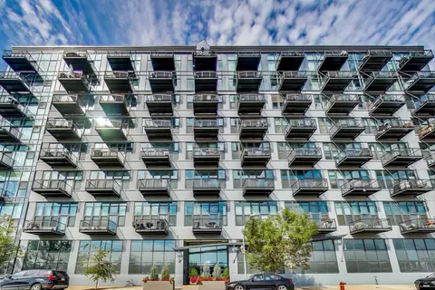 1224 W Van Buren St #402, Chicago, IL 60607